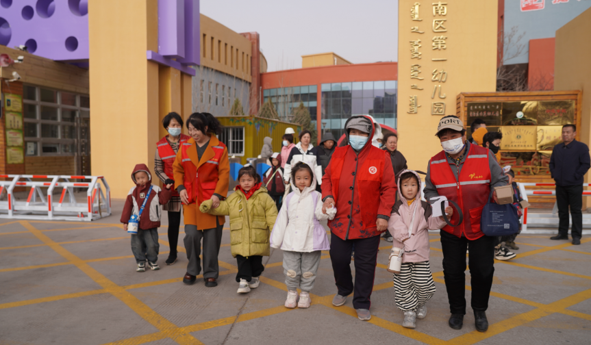 暖心！海南区 “共享奶奶” 让老有所为也让幼有所托