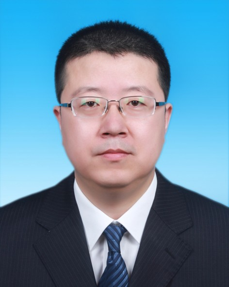 郑琳琥