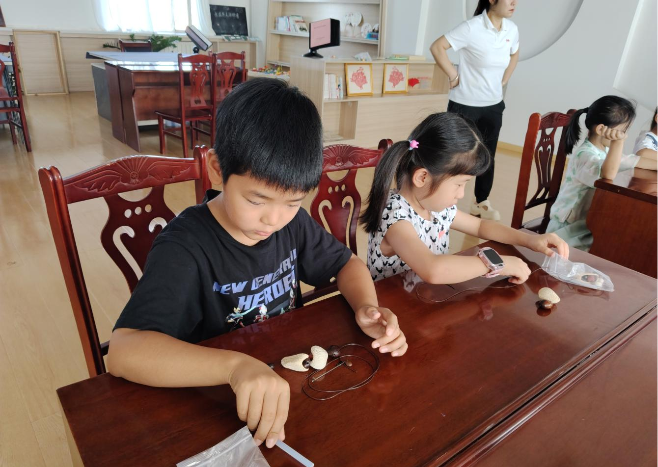 图片4 图片4