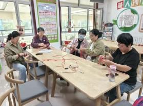 第98期 编织技艺进社区 巧手织出新生活1 第98期 编织技艺进社区 巧手织出新生活1